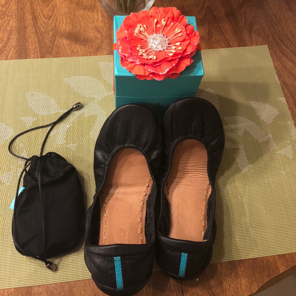 GUC Matte Black Tieks Size 8